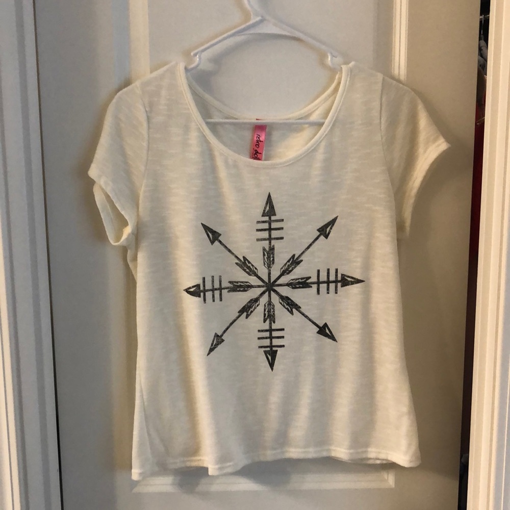 Retro Doll white shirt with black arrow design
